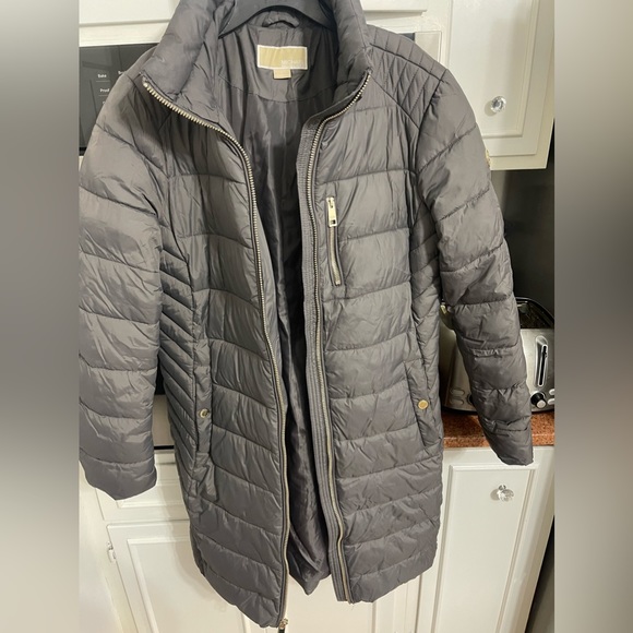 New Women's Michael Kors Winter Coat Gray Puff Size large - Picture 9 of 10